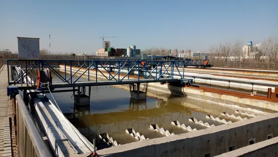 Full Automation Local/Remote Control Suspension Full Bridge Center Drive Sludge Scraper