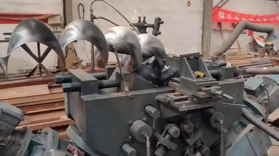 Nova lâmina helicoidal seccional para alimentador de parafuso